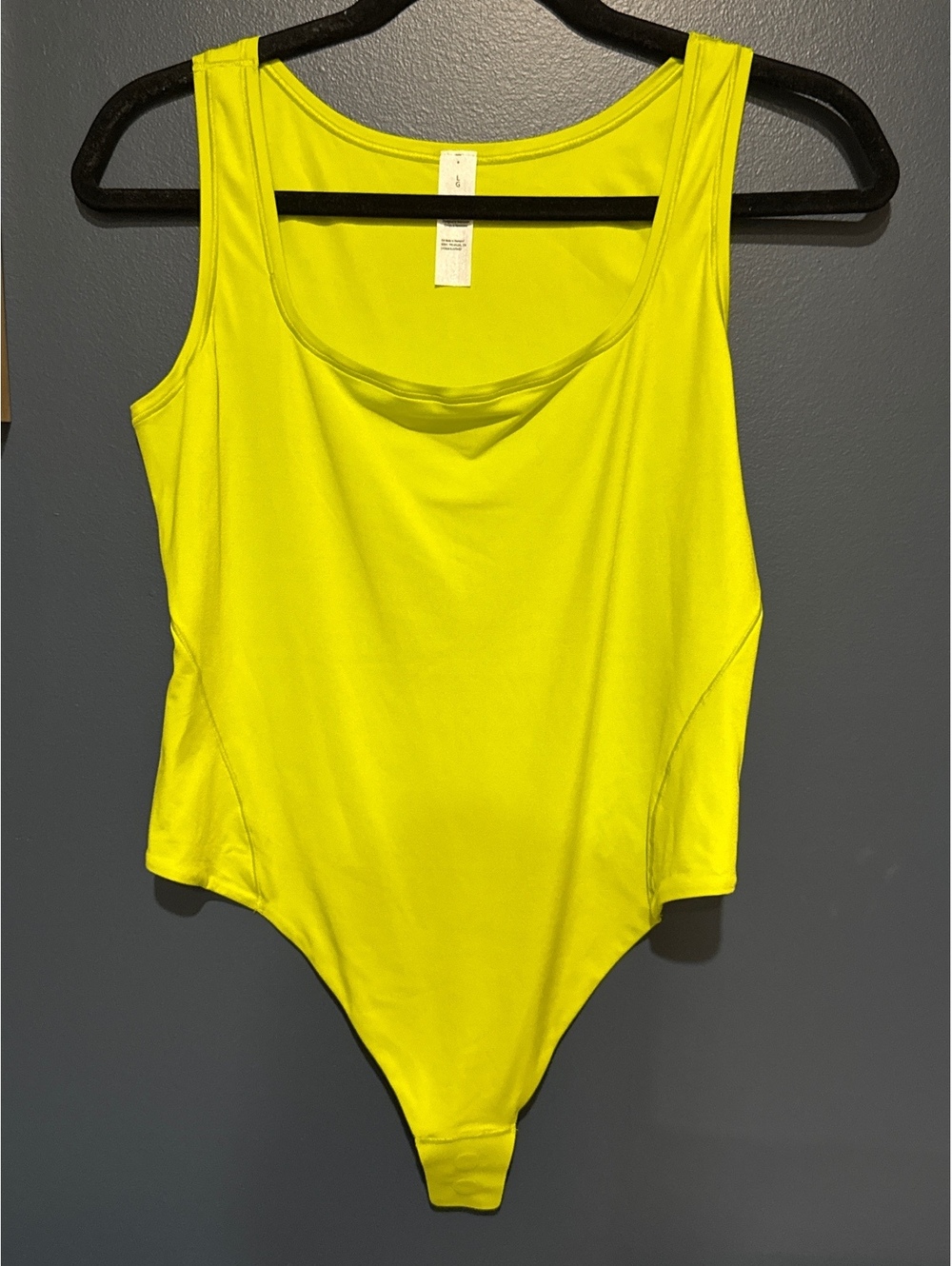 Lululemon Wundermost Square-neck Bodysuit - L Lichen Lime